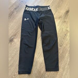 Girls youth medium cropped under armor leggings